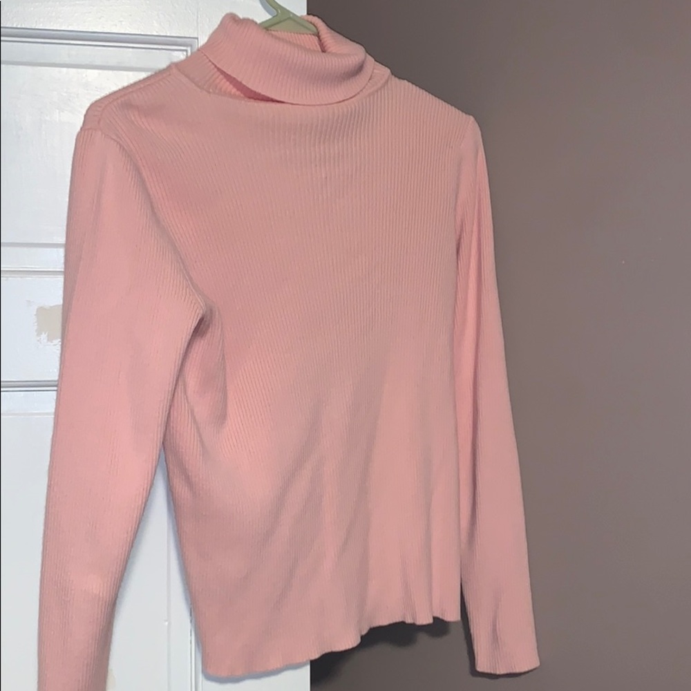 Long sleeve great for under shirt